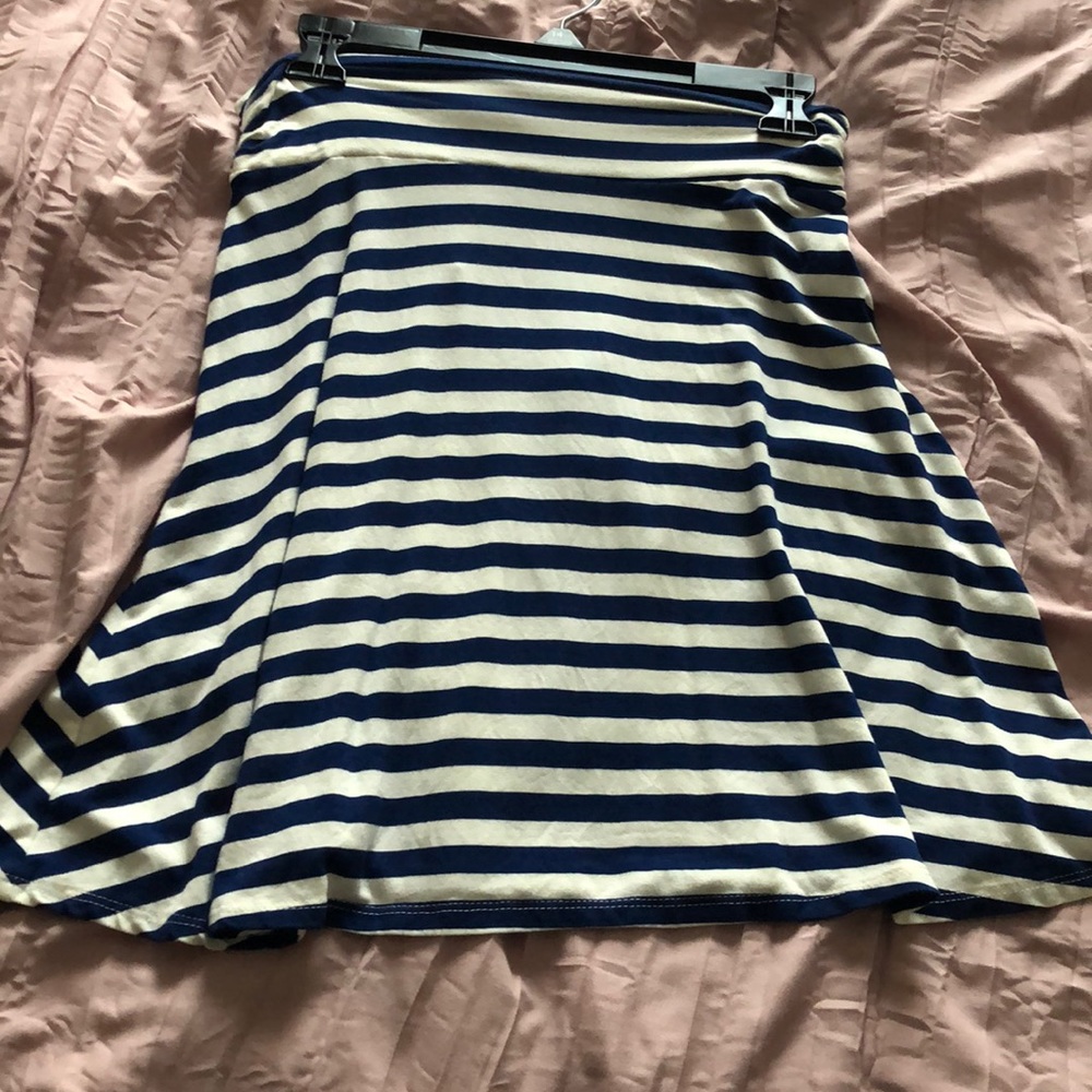 Flowy skirt